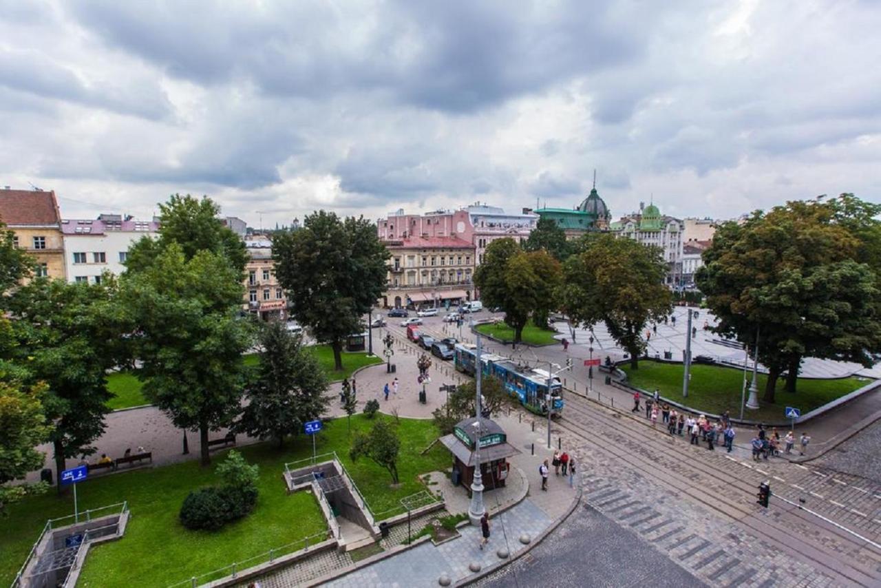 Apartment On Lychakivska Lviv Luaran gambar